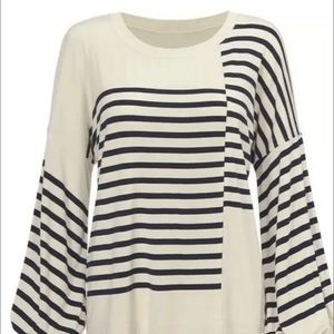 cabi Box Stripe Tee Asymmetric Navy Stripe